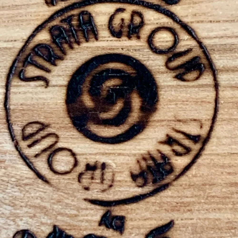 Wooden bowl with 2 spoons